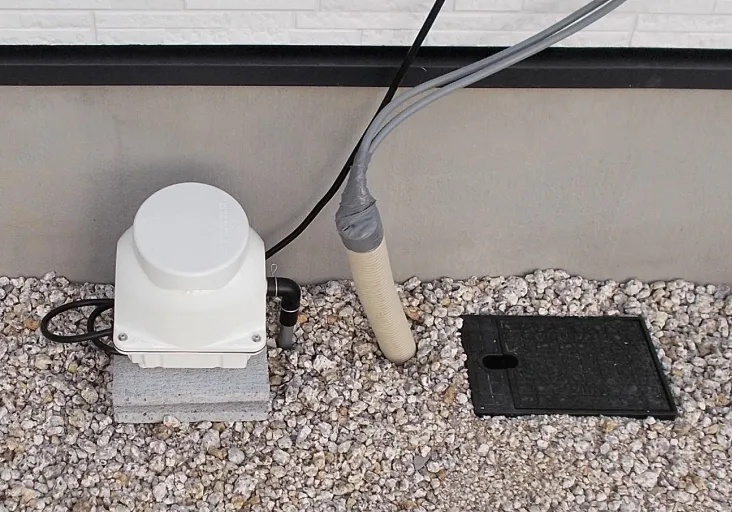 作業完了後、浄化槽の状態を再度確認して終了